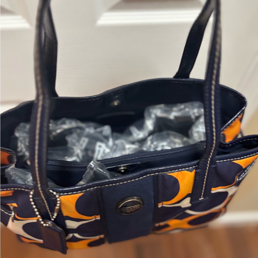 Coach E1326-F23902 Taylor Signature Op Art Navy & Orange Linear Carryall in GUC - Picture 14 of 16